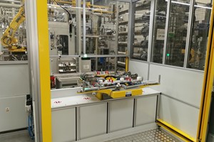 Automatyczne stanowisko do obrotu dachu współpracujące z robotem FANUC - 19