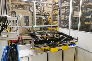 Automatyczne stanowisko do obrotu dachu współpracujące z robotem FANUC - 25