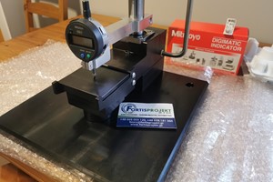 Przyrząd do pomiaru grubości płyt akumulatorowych - 5