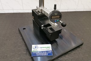 Przyrząd do pomiaru grubości płyt akumulatorowych - 9