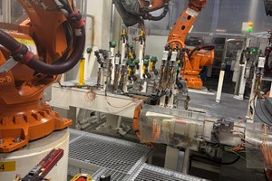 Podesty serwisowe w stacjach zrobotyzowanych  - 27