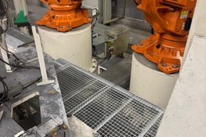 Podesty serwisowe w stacjach zrobotyzowanych  - 23