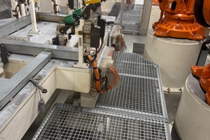 Podesty serwisowe w stacjach zrobotyzowanych  - 17