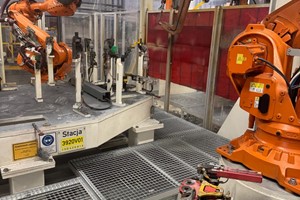 Podesty serwisowe w stacjach zrobotyzowanych  - 6