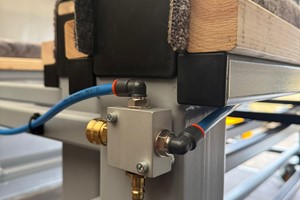 Rozsuwane stoły do montażu - dostawa  - 2